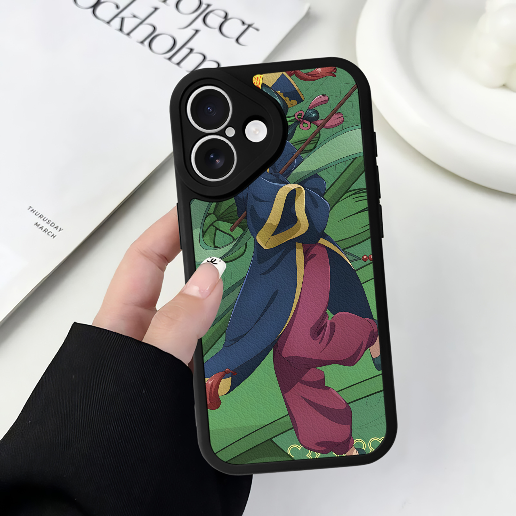 薬屋のひとりごと The Apothecary Diaries 【iPhone 16シリーズ対応】シリコンスマホケース（レザー調） 材質：シリコン